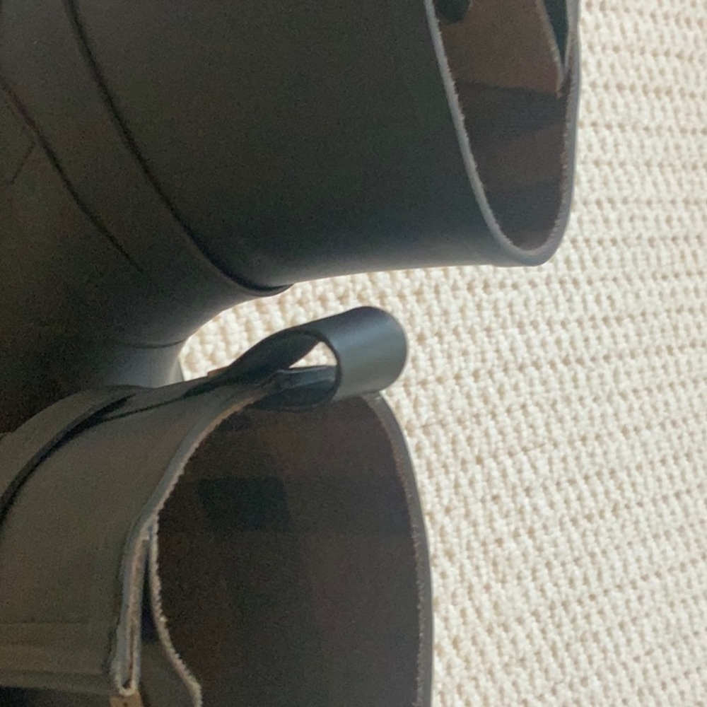 Burberry rain boots - Picture 5 of 11